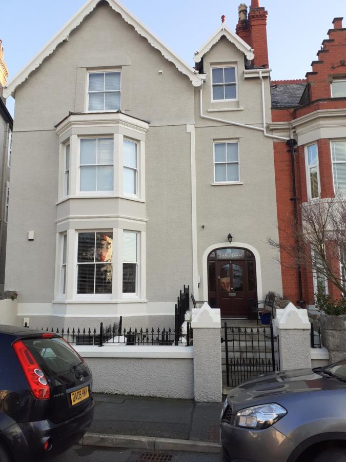 Modern 2Nd Floor 1 Bed Apartment In The Heart Of Llandudno Eksteriør billede